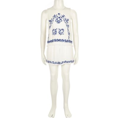 Girls white embroidered outfit
